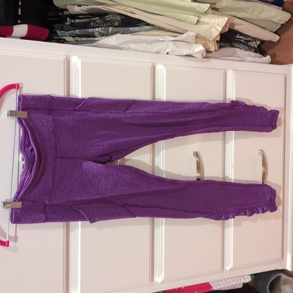 Lululemon 2 Pair EUC Speed Tights Size 8 side pockets purple and blue - Picture 10 of 15